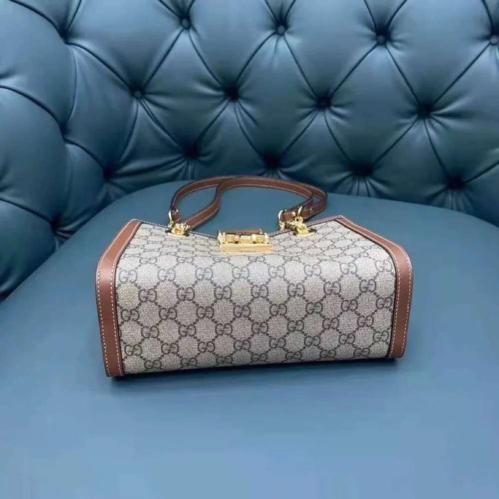 Authentic Gucci with Chain,Shoulder Bag, new include copy of the receipt, small - Picture 7 of 9